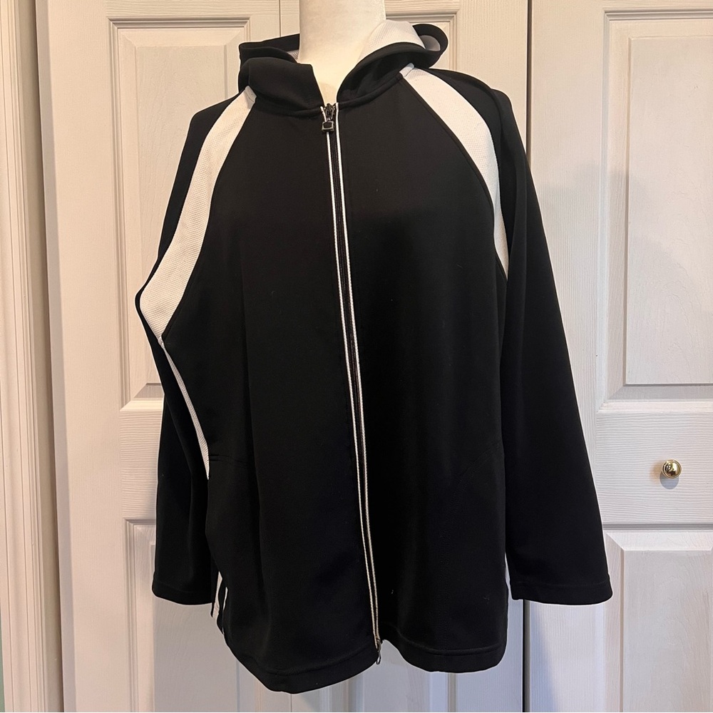 🍋 AVX Black and White Zip Up Hoodie Jacket - 16/18